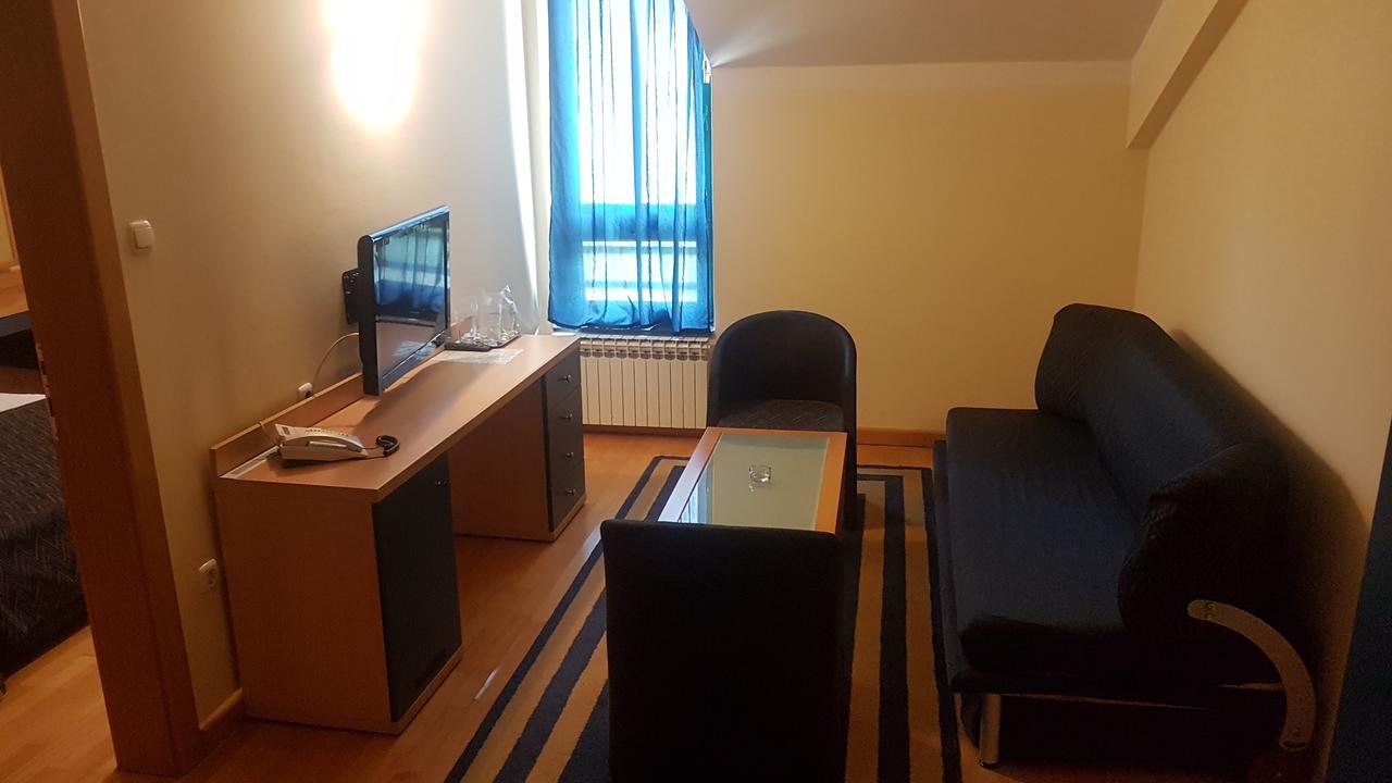 Hotel Cubic Laktaši Eksteriør bilde