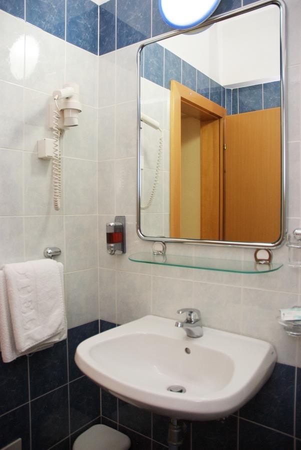 Hotel Cubic Laktaši Eksteriør bilde
